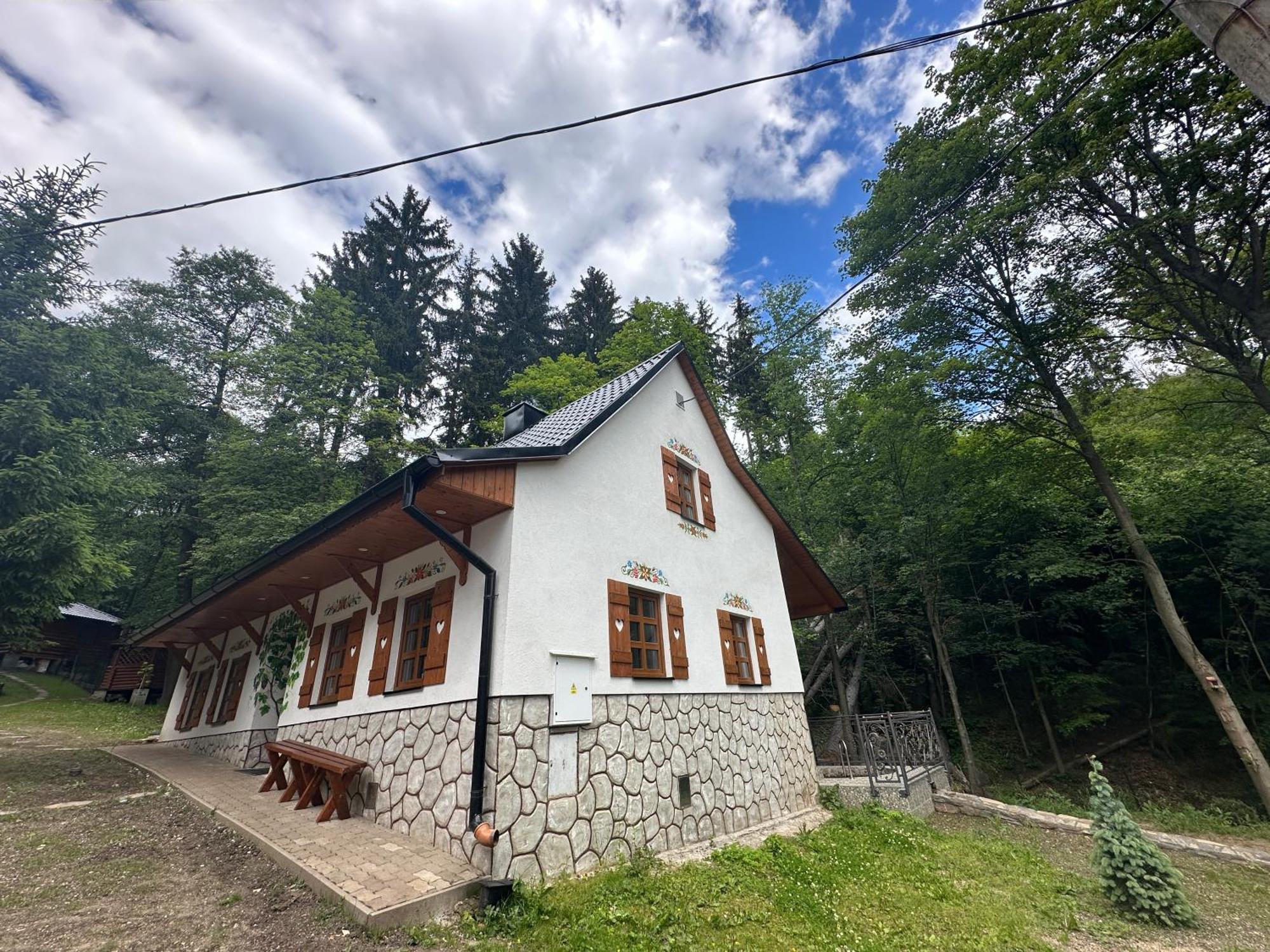 Chata Pohadka- "Lesni Udoli" Perštejn Exteriér fotografie