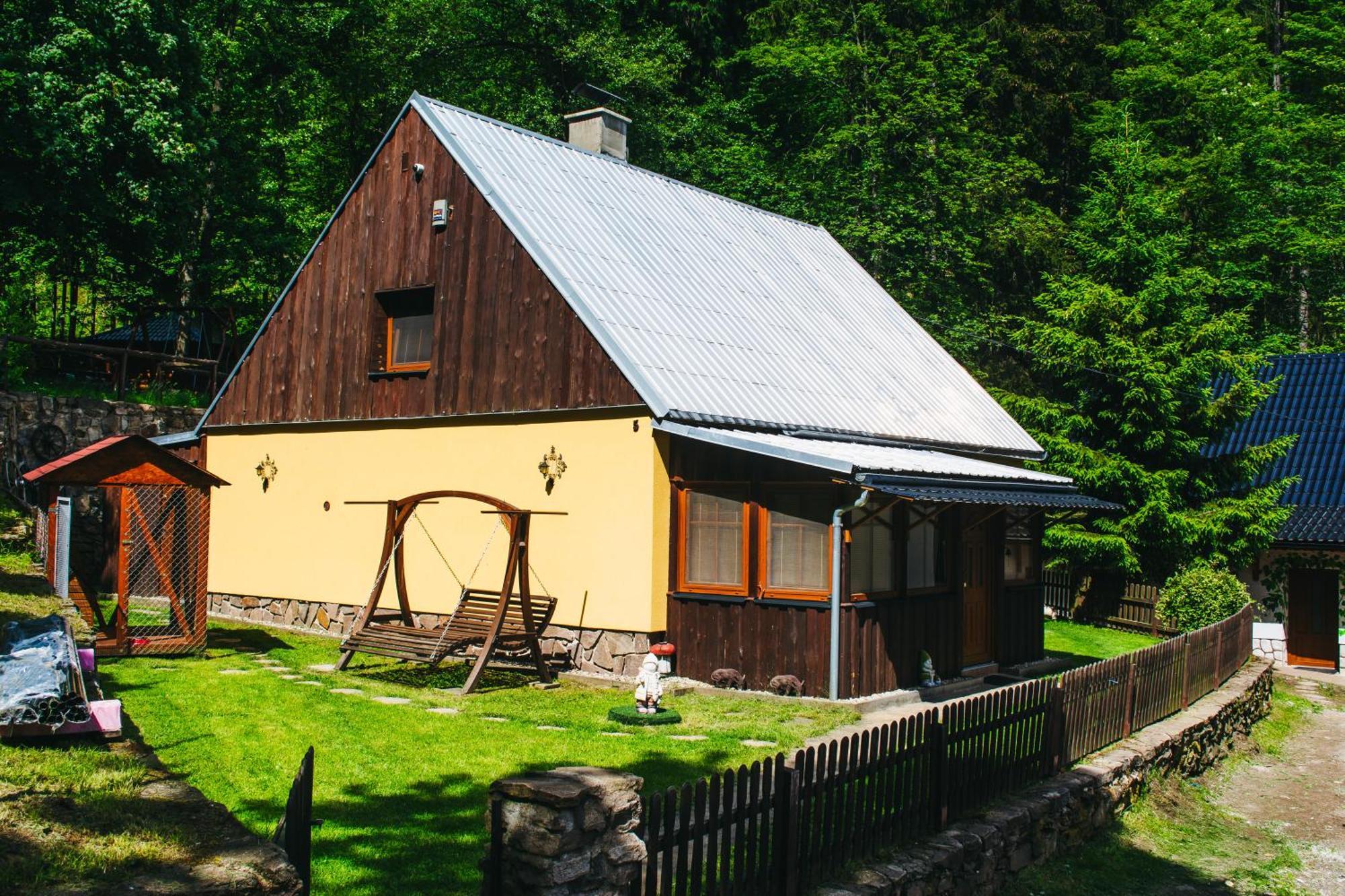 Chata Pohadka- "Lesni Udoli" Perštejn Exteriér fotografie